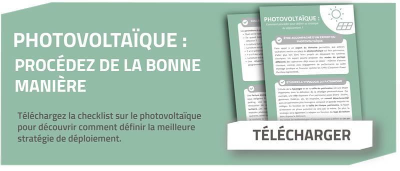 Bannière mobile présentant la checklist photovoltaïque avec un aperçu des documents et un bouton Télécharger
